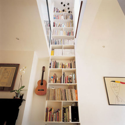 millbourne-bookshelvesup